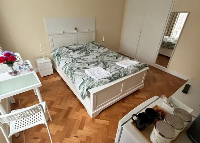 Wembley Stadium Large Double Room